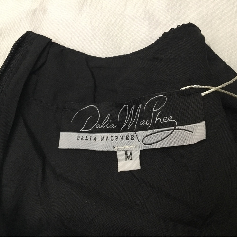 DALIA MACPHEE Black Sheath Maxi Dress with Flutter Cap Sleeves and Crew Neck - Picture 15 of 16
